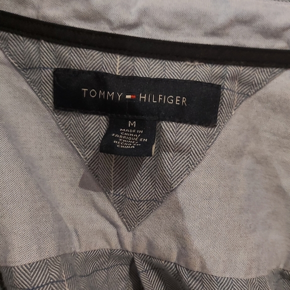 Tommy Hilfiger button down shirt - Picture 3 of 5